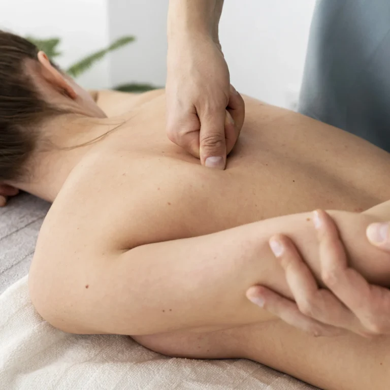 nurse-taking-care-patient